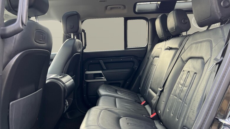 Land Rover Defender 2.0 D240 HSE 110 5dr Auto [6 Seat] Diesel Estate